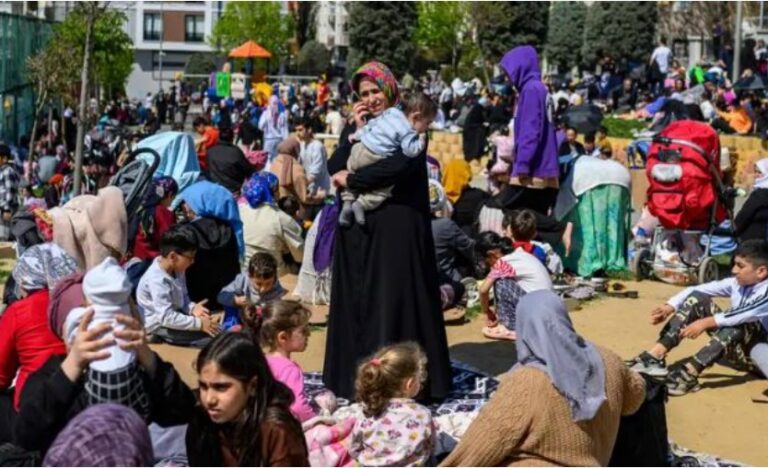 200 të plagosur nga lëkundjet e djeshme në Stamboll. Ekspertët: Pritet një tjetër tërmet i madh