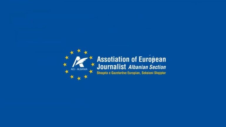 Demokratët në protestë sulmojnë gazetaren e Euronews, AEJ: E papranueshme dhe një kërcenim i drejtpërdrejtë