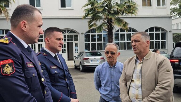 Drejtori i Policisë, Proda viziton efektivin e plagosur në spital: Misioni ynë është fisnik, jemi pranë njëri-tjetrit