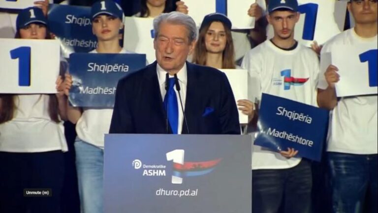 Premtimi nga Berisha për ish-pronarët: Ju jap fjalën e nderit, anulojmë të gjitha ligjet e Ramës