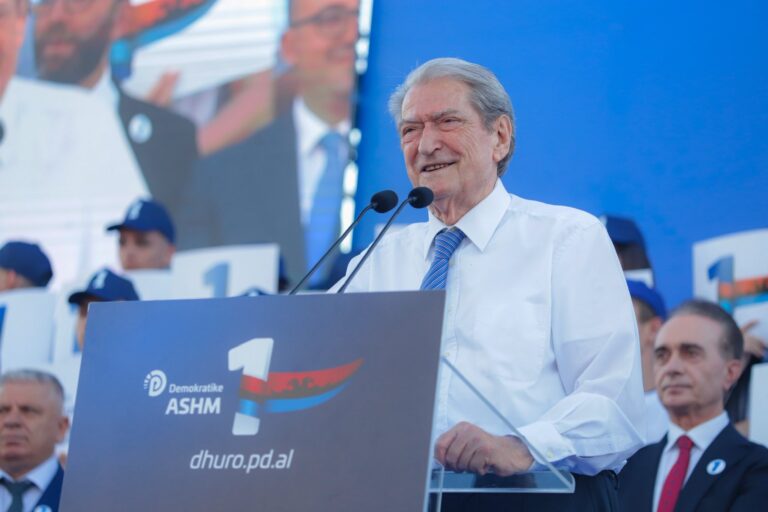Berisha porosi strukturave: Kontaktoni çdo emigrant! Kush nuk është regjistruar, më 11 maj të vijë e të votojë në Shqipëri