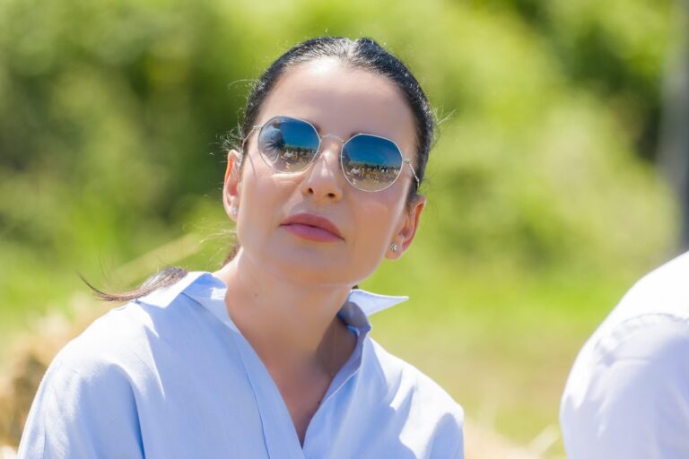 Belinda Balluku nga Libofsha: Me vendosmëri do të bëjmë edhe më shumë në mbështetje të çdo fermeri