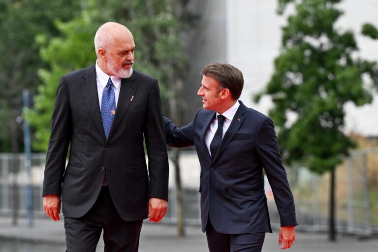Presidenti Macron falënderon Shqipërinë për mikpritjen: Bashkëpunimin do ta çojmë në majat më të larta