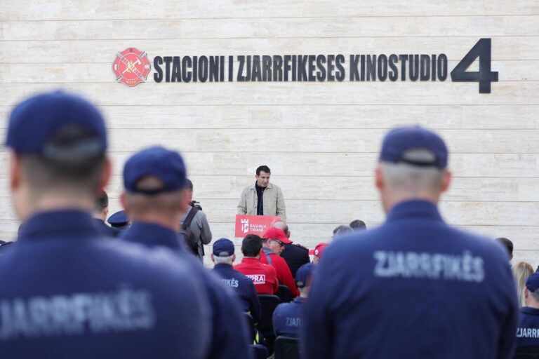 Veliaj: Zjarrfikësit janë heronjtë tanë, ndërtuam një stacion të ri pas 40 vitesh