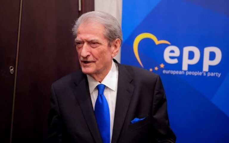 Disfata e thellë në zgjedhje, Berisha niset për në Bruksel