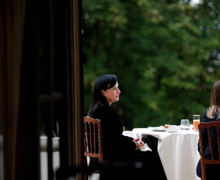 ”Luxus Magazine”: Linda Rama, mision për të ringjallur fuqinë e demokracisë