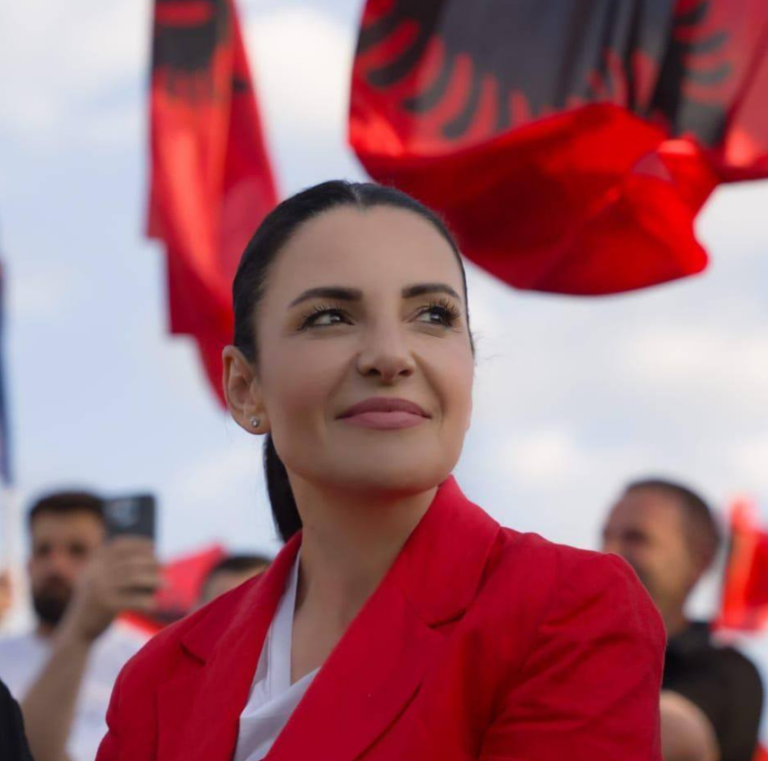 Belinda Balluku jep lajmin: Nesër hapet për qarkullimin e automjeteve tuneli i Llogarasë. Pa pagesë deri më 15 shtator