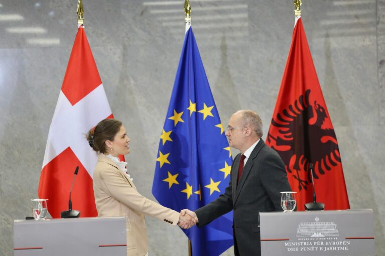 FOTO/ Ministri Hasani mirëpret ministren për Çështjet Evropiane të Danimarkës: Forcojmë bashkëpunimin