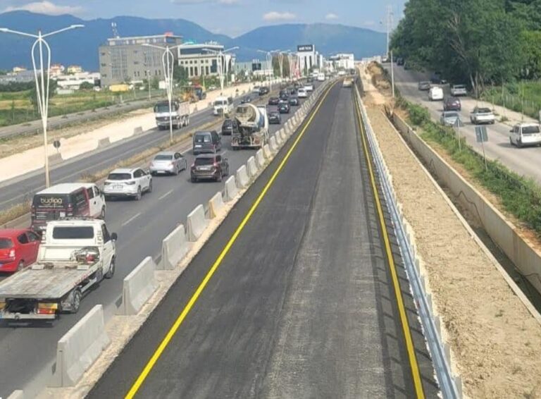 Realizohen 50 % e punimeve për zgjerimin e autostradës Tiranë – Durrës (Pamjet)