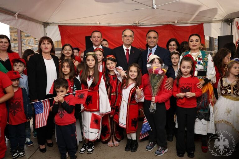 FOTO/ Presidenti Begaj vizitë zyrtare në Amerikë, vlerëson kontributin e diasporës shqiptare ndër breza