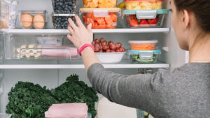 Tetë Ushqime Që Nuk Duhet T I Vendosni Kurrë Në Frigorifer