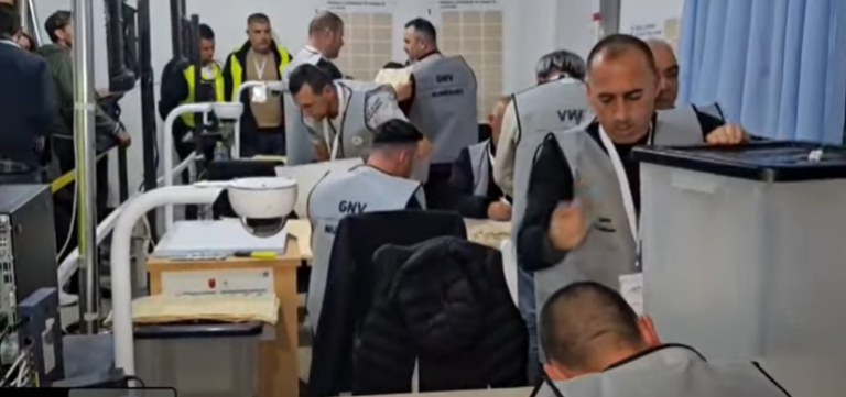Qarku Korçë, numërohen 146 nga 422 kuti. Kryeson Partia Socialiste me afro 8 mijë vota