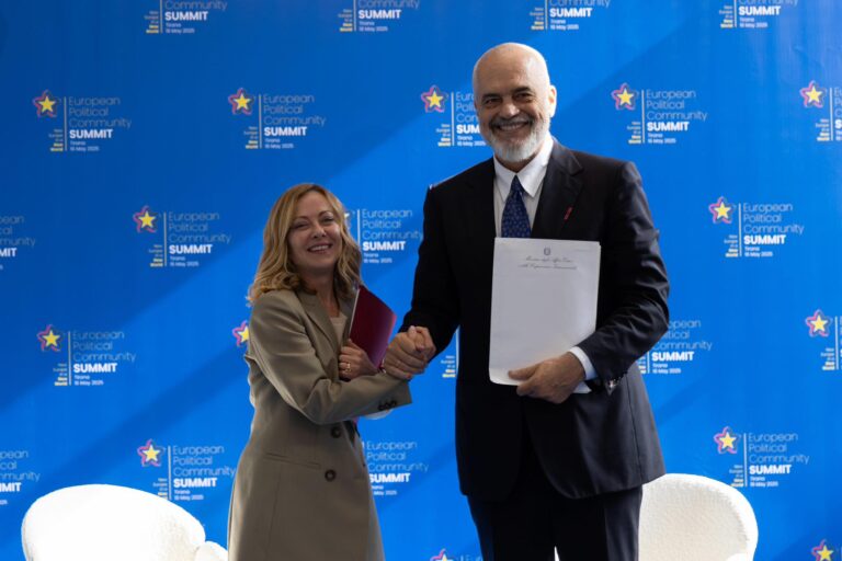 Marrëveshja e Pensioneve Shqipëri-Itali, Rama: “Motra” solli në Tiranë dokumentin final të procesit të gjatë ligjor