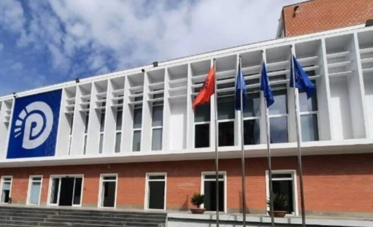 PD, kërkesë Peleshit: Mblidh të martën Këshillin e Mandateve