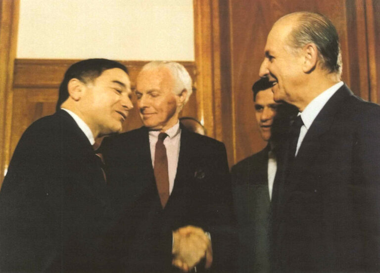30 Maji i 35 viteve më parë, kur kongresmenët amerikanë Tom Lantos dhe Joe DioGuardi u pritën nga Ramiz Alia