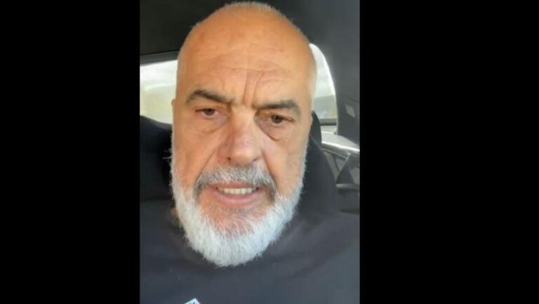 Rama emigrantëve në Greqi: Kompania postare ka shpërndarë 85% të zarfeve, tani është rradha juaj! Votoni për Shqipërinë evropiane