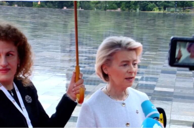 Von der Leyen nga Tirana: Putin nuk e do armëpushimin. Duhet t’i bëjmë më shumë presion Rusisë