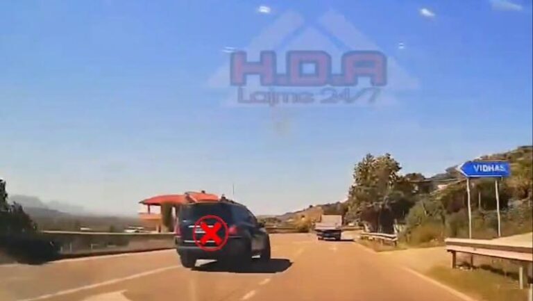 Rrugorja gjobit me 13 mijë lekë shoferët rebelë, kjo për parakalim dhe ndalim në krahun e gabuar