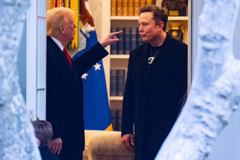 Një hetim i hapur dhe 3.2 miliardë dollarë dëm financiar, humbjet që mund të pësojë Elon Musk nga përplasja me Trump