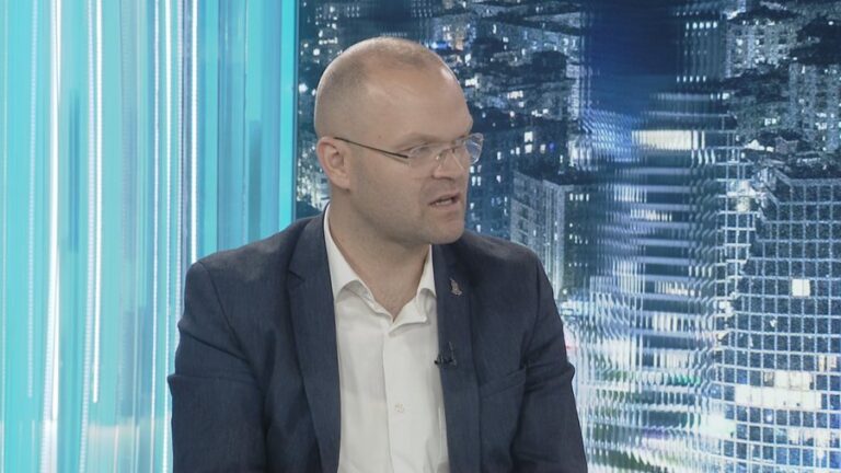 Kalaja: Jemi bërë tabelë qitje, 10 mijë vota nuk janë gabim njerëzor