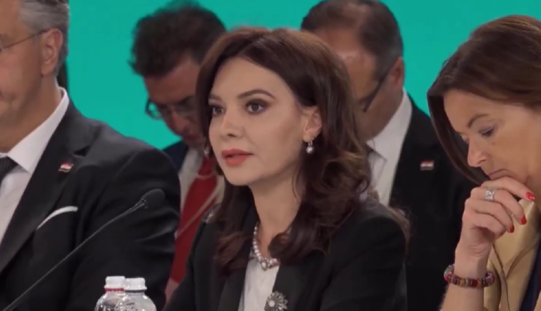 VIDEO/ Spiropali në Odesa: Lufta e Ukrainës është edhe e Shqipërisë. Agresioni i Rusisë, goditje ndaj rendit ndërkombëtar