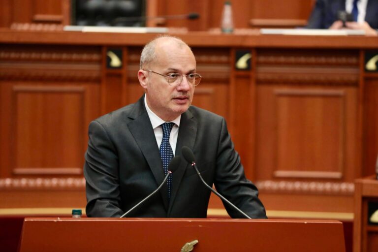 Ministri Hasani për marrëveshjen e sigurisë me Ukrainën: Shqipëria e ka treguar qartë se është në anën e lirisë dhe të drejtës ndërkombëtare