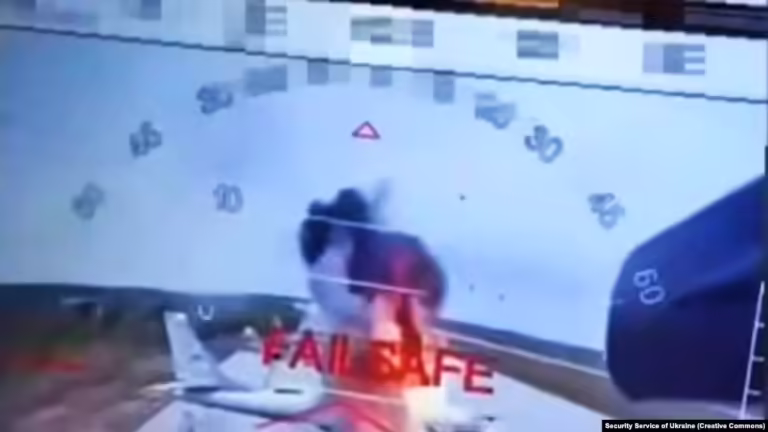 Ukraina sulmon bombarduesit bërthamorë rusë
