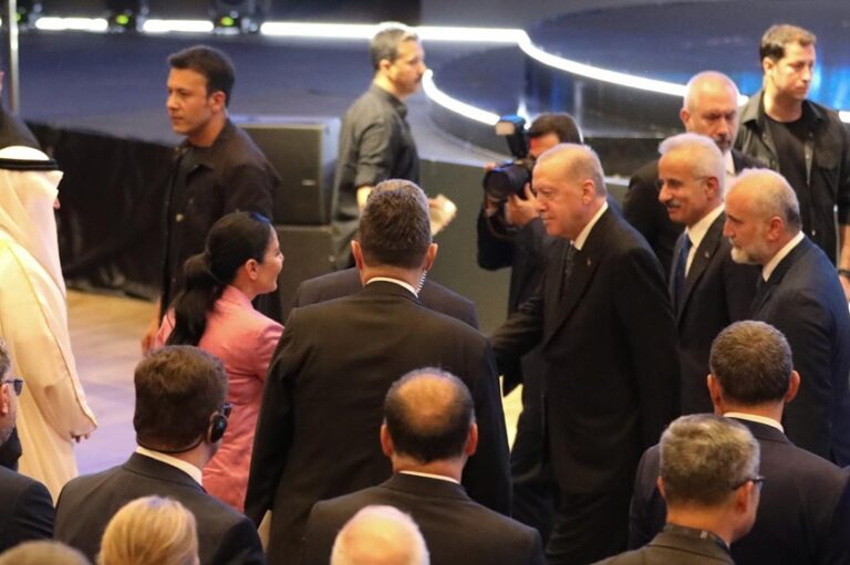 Belinda Balluku në Forumin Global të Transportit dhe Ndërlidhjes në Stamboll, nën organizimin e qeverisë turke dhe të Presidentit Erdogan