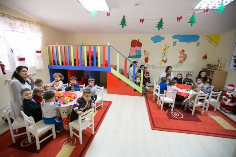 Zhaneta Beqiri për ATSH-në: Nga 2 qershori, 4350 aplikime për regjistrime në çerdhe dhe kopshtet e Tiranës