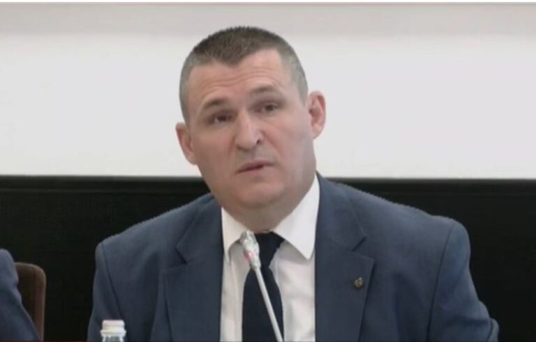 Seanca për Veliajn, Altin Dumani: Transmetimi live nuk ka lidhje me ndalimin e kamerave në sallë