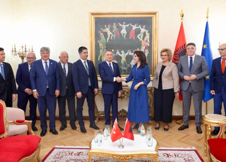 Spiropali pret politikanin turk, çfarë u diskutua në takim