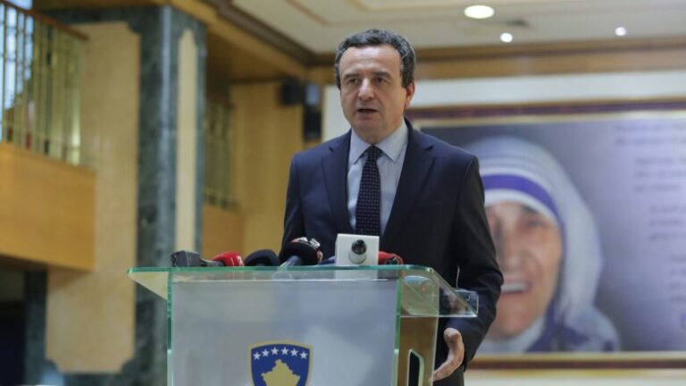 Kurti pas takimit me liderët politikë: Ofruam dy kompromise, por përgjegjësia për Kuvendin është e përbashkët