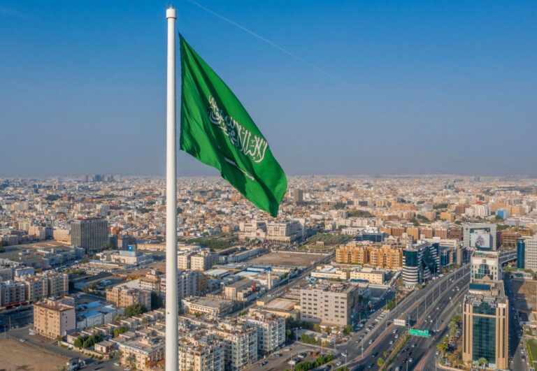 Arabia Saudite bën thirrje për ulje të tensioneve pas sulmeve amerikane ndaj Iranit