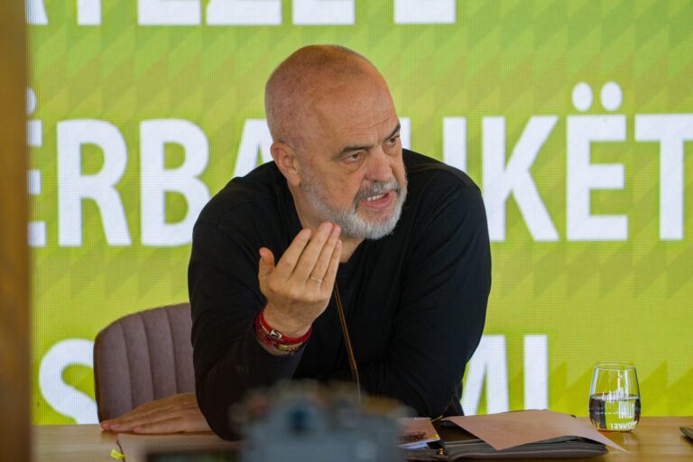 Rama njofton skemën e re për sektorin e naftës: Duhet të vendosim çmim të ri për konsumatorët