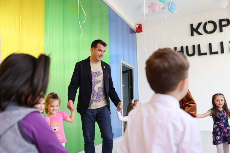 Kopshti dhe çerdhja “Ishulli i Thesarit”, ku u zbatua didaktika mësimore sipas sistemit të Regio Emilias