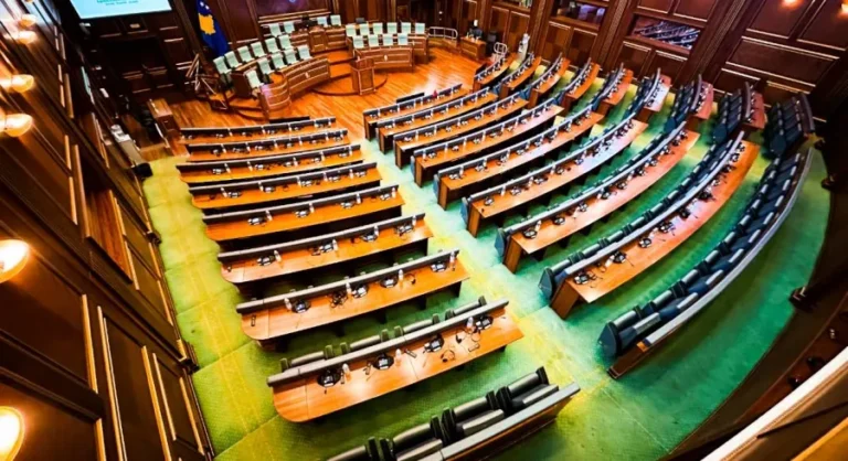 Deputetët do të mblidhen sot për të 46 herë më radhë në tentimin për të konstituar Kuvendin e Kosovës