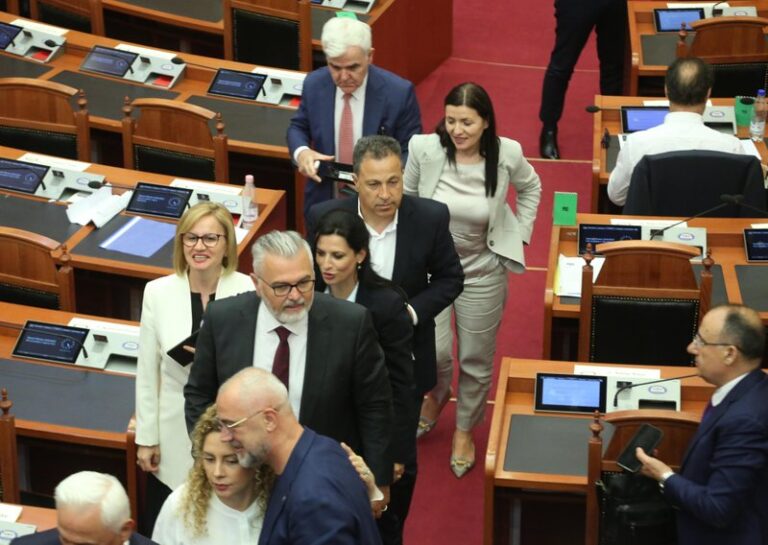 Ben Andoni: PS-ja do ta përçajë opozitën me ”të panjohurit”