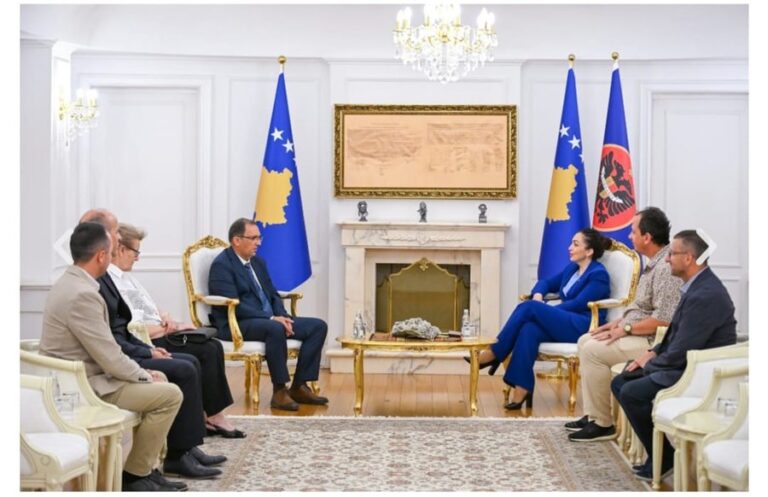 Deputetët britanikë priten nga presidentja Osmani, rikonfirmohet mbështetja për Kosovën