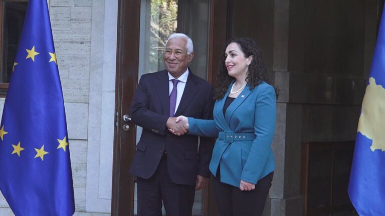 Këshilli i BE paralajmëron Vuçiç: Po ndjekim nga afër trajtimin e shqiptarëve në Serbi
