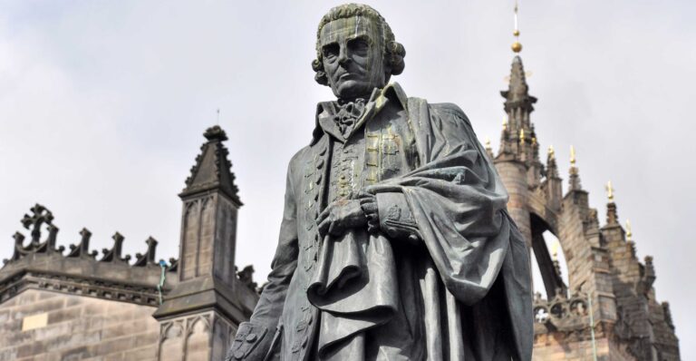 Adam Smith, humanisti që hodhi themelet e një Akropoli, mbi të cilin ndërtohet gjithë ekonomia moderne