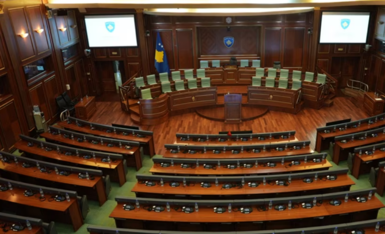 Kuvendi Kosovës dështon të konstituohet brenda afatit të përcaktuar nga Gjykata Kushtetuese