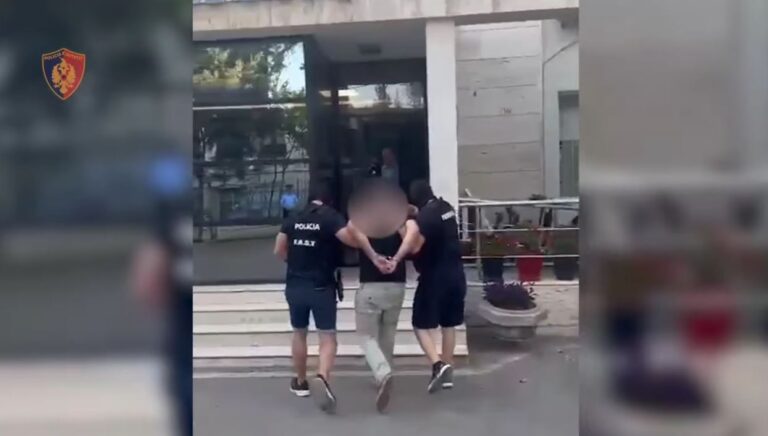 “Operacionalja 54” vë në pranga një 41-vjeçar nga Maqedonia e Veriut i shpallur në kërkim nga autoritetet austriake
