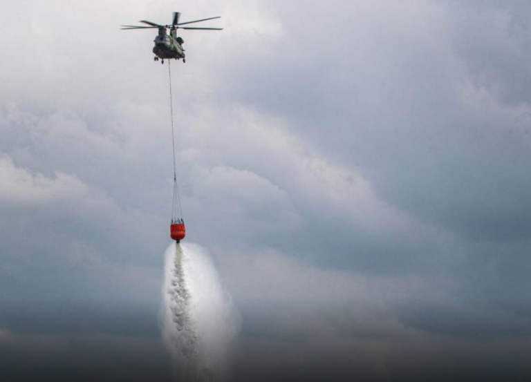Situata me zjarret/ 8 vatra aktive, në terren helikopterë dhe mbi 290 efektivë