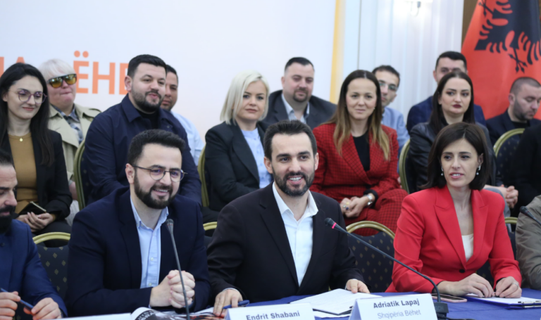 Sherri për mandatin, Lëvizja ”Shqipëria Bëhet”: Në pritje të palës tjetër për të reflektuar