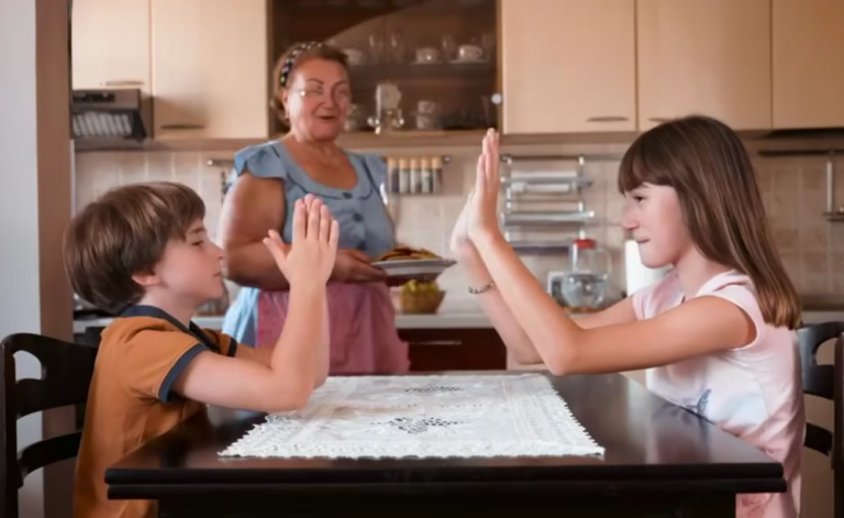 Rama ka një ftesë për qytetarët: Festivali ”Nona” në Përmet, udhëtim i veçantë në rrënjët tona