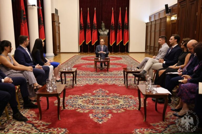 Presidenti Begaj: Bursat Chevening, rrjet cilësor profesionistësh me lidhje të forta me Mbretërinë e Bashkuar