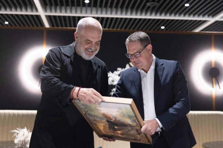 FotoAlbumi i kryeministrit Rama nga Bavaria