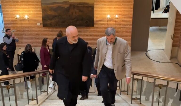 Edi Rama në Mynih: Forcojmë partneritetin e posaçëm mes Shqipërisë dhe Bavarisë