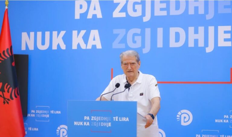 Berisha nuk pranon “nenin Basha”: U bë për rastet kur ka zgjedhje dhe jo farsa elektorale