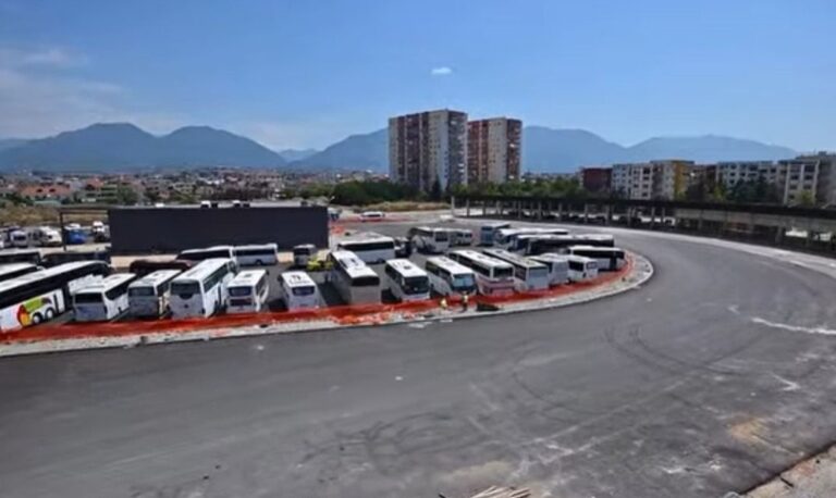 Anuela Ristani ndan pamjet e Terminalit të ri veri-perëndimor: Transport modern për qytetarët dhe turistët